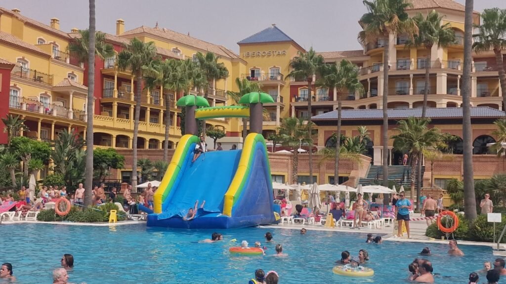 Parque completo de hinchables en plaza